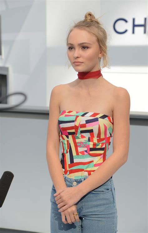 Lily Rose Depp Chanell Ss Show