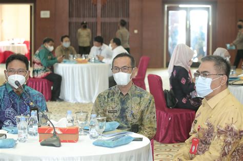 Sekretaris Daerah Kab HSS Hadiri Rapat Koordinasi Pengawasan Daerah RAKORWASDA Dan Rapat