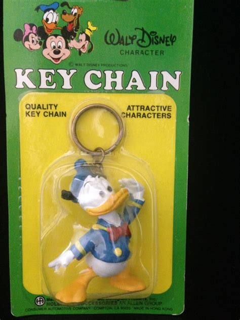 Vintage Walt Disney Donald Duck Keychain Original Packaging