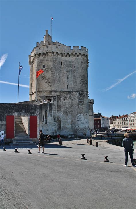 Daily flights to la rochelle are available from london stansted. Photo à La Rochelle (17000) : Le Château - La Rochelle ...