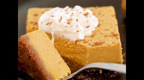 Treats like pumpkin cake, pumpkin bars, pumpkin bread, pumpkin roll, and… pumpkin pie bars!! Creamy Pumpkin Pie Bars by Recipe Runner - YouTube