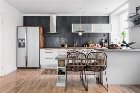 Mesas de multitud de medidas para amoldarse a las dimensiones de su cocina, tanto mesas fijas como en mesas extensibles con. Cocina nórdica con península y mesa (delikatissen ...