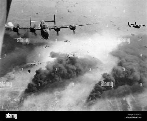 Consolidated B 24 Bombers Nwaves Of Liberator Bombers Photographed