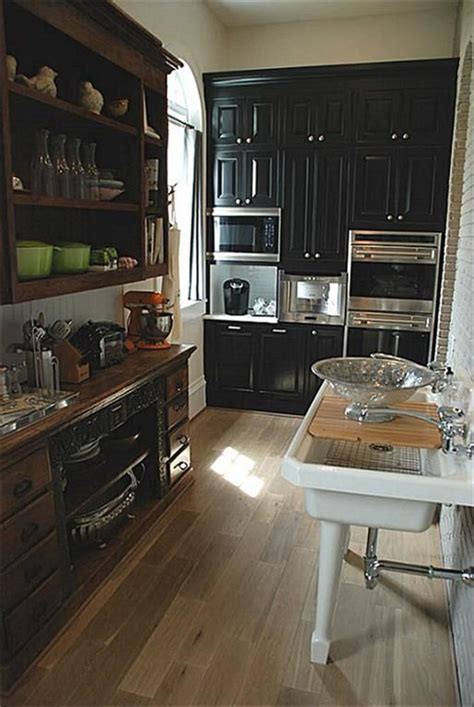 Although butler's pantries originally served as secure storage spaces for fine china and other modern uses for a butler's pantry. Working butler's pantry off of kitchen. Love the sink ...