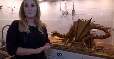Swedish 3d Artist Bakes A Gingerbread Sculpture Of Smaug