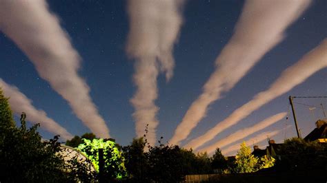 Unusual Cloud Streets Spotted Over Oxfordshire And Gloucestershire