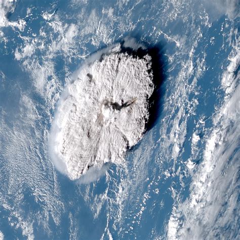 Highest Ever Recorded Volcanic Plume The Hunga Tonga Hunga Haapai