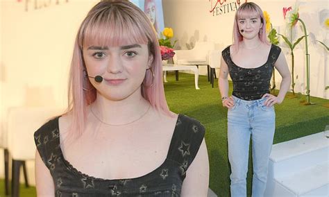 Game Of Thrones Star Maisie Williams Rocks Pastel Pink Locks Daily