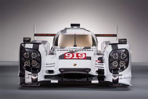 Bmw engines are some of the highest performing engines in the world. Porsche 919 Hybrid V4 2.0 liter Turbo Engine
