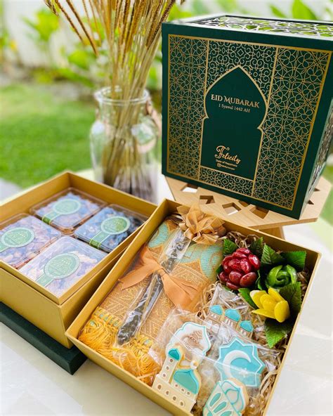 12 Raya T Sets And Hampers You Can Send To Your Loved Ones To Brighten