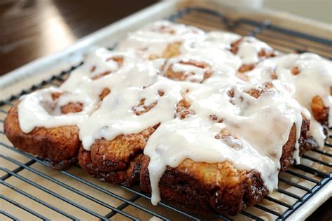 Quick Cinnamon Buns With Buttermilk Icing Stylish Cuisine