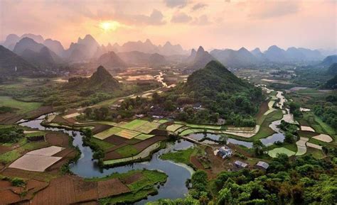 Longji Rice Terraces China As Far As The Eye Can See Beautiful