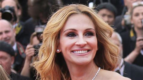 Julia Roberts Reveals Secret To Her Successful Marriage On The Late Show