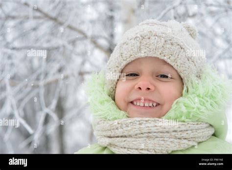 Happy Little Girl In Winter Stock Photo Alamy