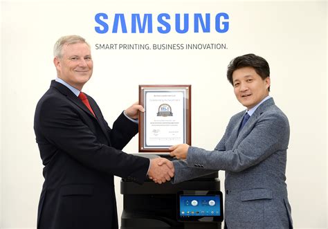 Samsung Electronics Smart Ux Center Wins Buyers Laboratory Outstanding