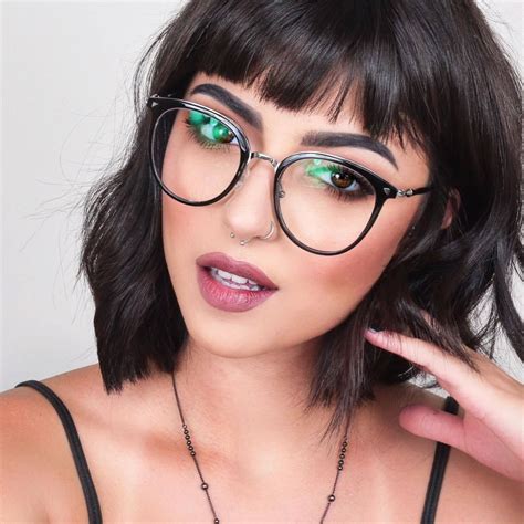 What A Professional Make Up For Glasses Wearer Óculos Para Rosto Redondo Maquiagem Para