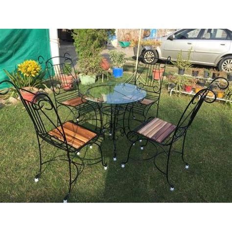 Dashmesh Powder Coated Outdoor 4 Seater Garden Iron Dining Table For