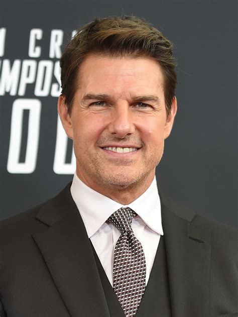 Tom cruise is an american actor known for his roles in iconic films throughout the 1980s, 1990s and 2000s, as well as his high profile marriages to actresses nicole kidman and katie holmes. Tom Cruise - AdoroCinema