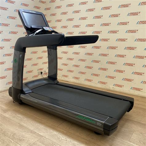 Life Fitness 95t Elevation Series Discover Se3hd Treadmill Wifi Ready