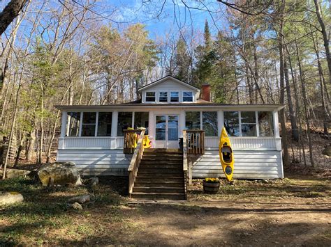 Glenmount Road Lake Of Bays Muskoka Offers A Charming Cottage For Sale