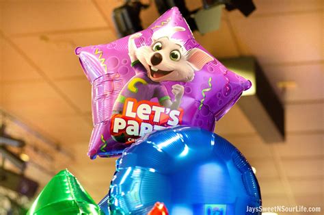 The Ultimate Chuck E Cheeses Vip Birthday Party Guide Jays Sweet N