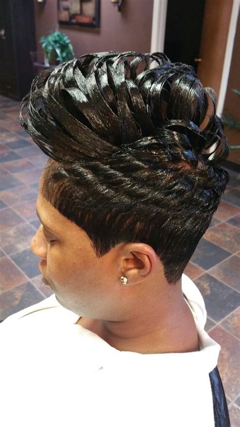 Fun Short Hairstyles For Black Women With Spiked Tops Easy To Do