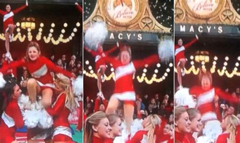 hilarious video captures live cheerleader fail at macy s thanksgiving parade before millions at