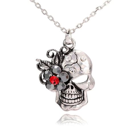 Skull Jewelry For Both Men And Women Pouted Online