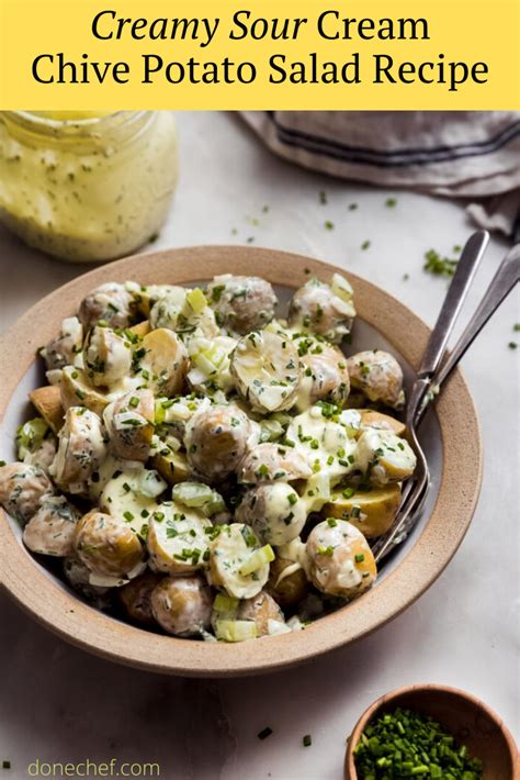 In a large bowl, combine the cooled potatoes, celery, and green onions. Creamy Sour Cream Chive Potato Salad Recipe