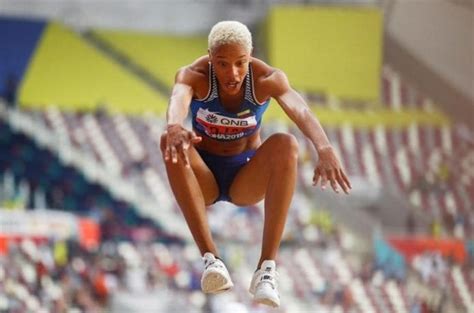 video yulimar rojas gana medalla de oro en el mundial de atletismo con un salto de 15 37 metros