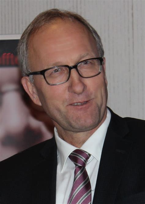Ergänzend zu meinen ständerätlichen aufgaben habe ich präsidien, wie das der branchenorganisation milch (bom), der sbrinz gmbh und der bul übernommen. Rominger-Preisverleihung - wer war dabei? - Innovativster ...