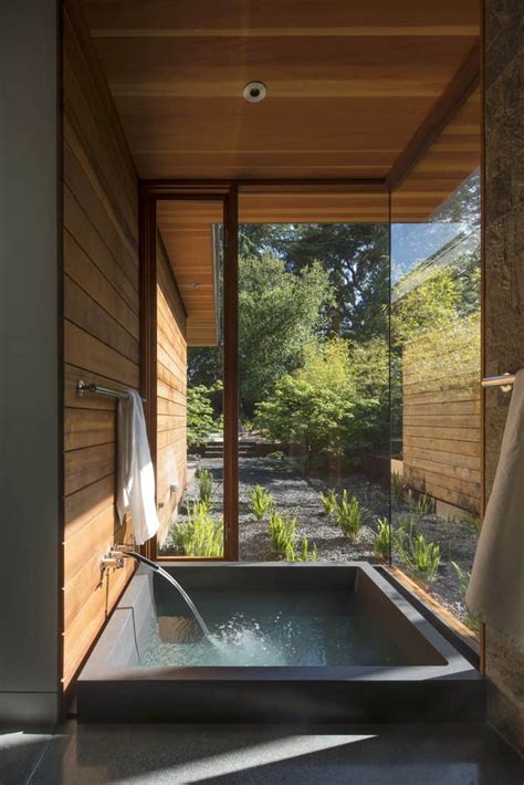 There is round soaking tub which is made of wood. 19 Japanese Soaking Tubs That Bring the Ultimate Comfort