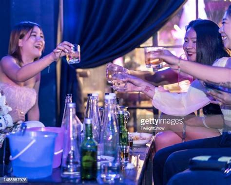 Bangkok Night Club Photos And Premium High Res Pictures Getty Images