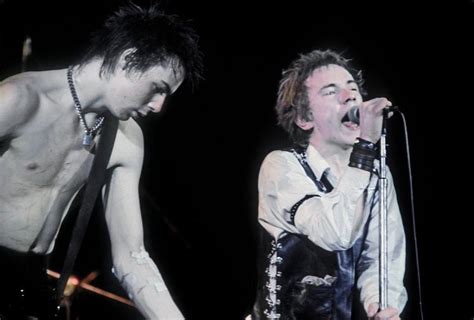 Sid Vicious Le Foto Più Belle Del Bassista Dei Sex Pistols Foto 1 Di 17