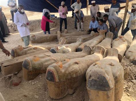 Na terenie Egiptu odkryto 30 świetnie zachowanych mumii