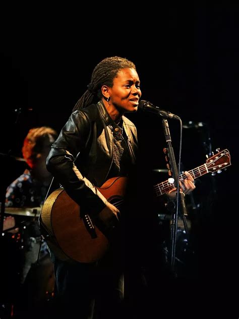 Tracy Chapman Bio Husband Net Worth And Other Facts You Need To Know