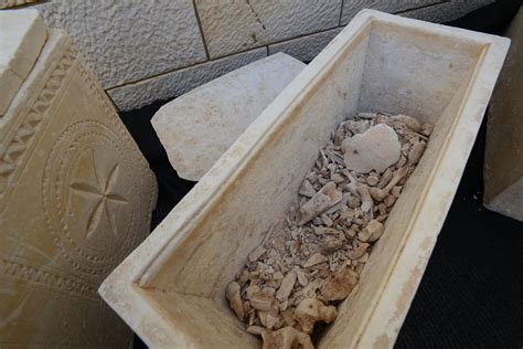 2000 Year Old Ossuaries From The Second Temple Period Seized By Police
