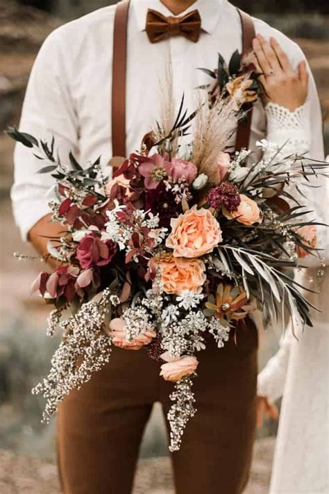 Bridal Bouquets The Top Bouquet Trends For Fall Wedding