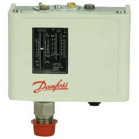 Gas Danfoss Pressure Switch Contact System Type SPDT Degreec At Rs In New Delhi