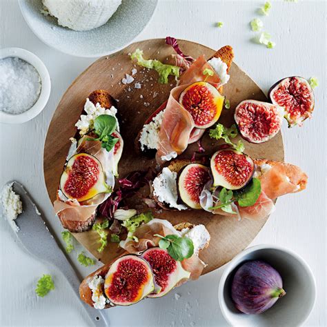 Ricotta Fig And Prosciutto Crostini Mykitchen