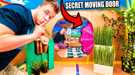24 HOUR TOP SECRET BILLIONAIRE BOX FORT! Secret MOVING DOOR, Nerf Room