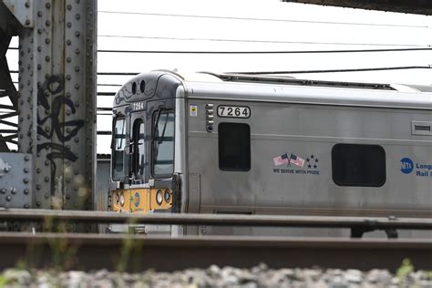 LIRR derailment in Queens leaves 13 injured, service disruptions