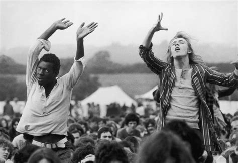 33 Wild Photos Of The Hippie Festival That Made Woodstock Look Tame 2022