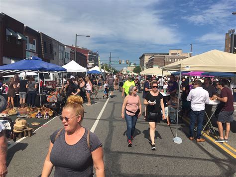 Premier Antique Collections: Top 10 Best Antiquing Markets in
