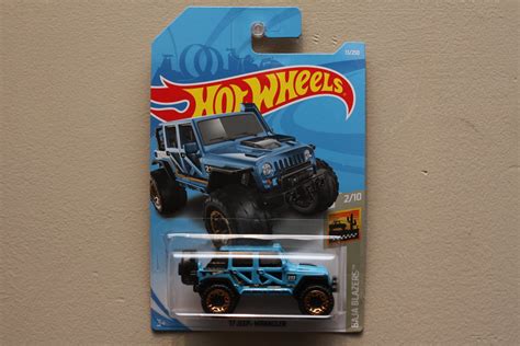 Hot Wheels 2019 Baja Blazers 17 Jeep Wrangler Blue