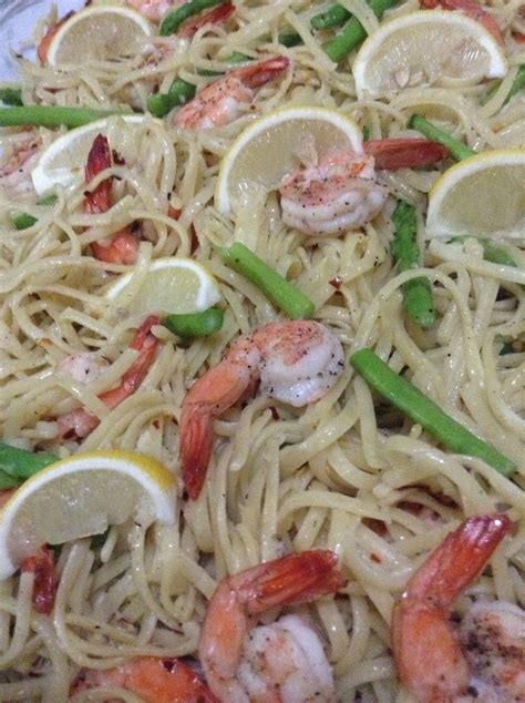Add bell peppers, asparagus, lemon zest and 1/4 teaspoon salt and cook, stirring occasionally, until just beginning to soften, about 6 minutes. Lemon Garlic Shrimp and Asparagus Pasta :) | Asparagus ...