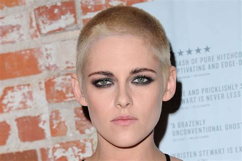 On ose les cheveux courts rasés pour femme