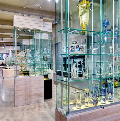 Moser Glassworks Tour Discover The Beauty Of Handmade Craftsmanship For Yourself Glass Museum