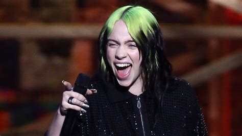 Billie Eilish Teilt Brustfotos Und Verliert 100000 Follower