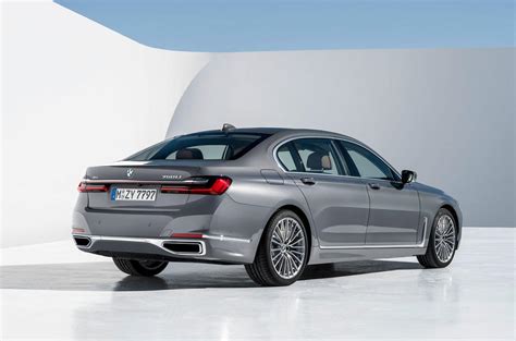 The 2019 bmw 7 series ranks in the middle of the super luxury car class. BMW 7 Series 750Li xDrive 2019 review | Autocar